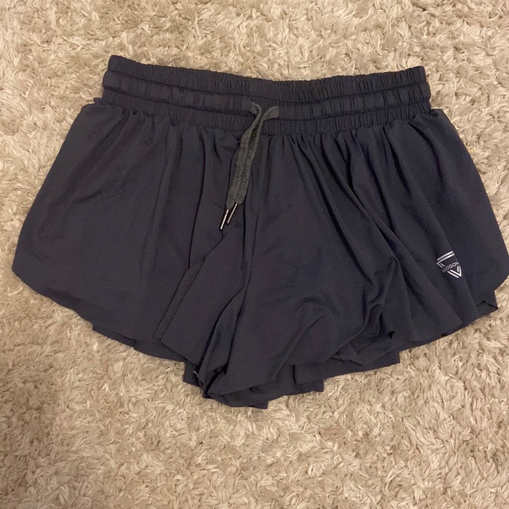 gently used gray shorts